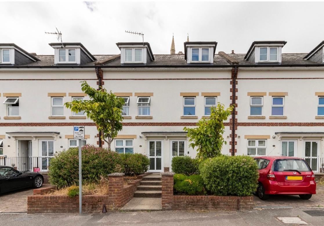 Town Centre White House Apartment Bournemouth Exterior photo